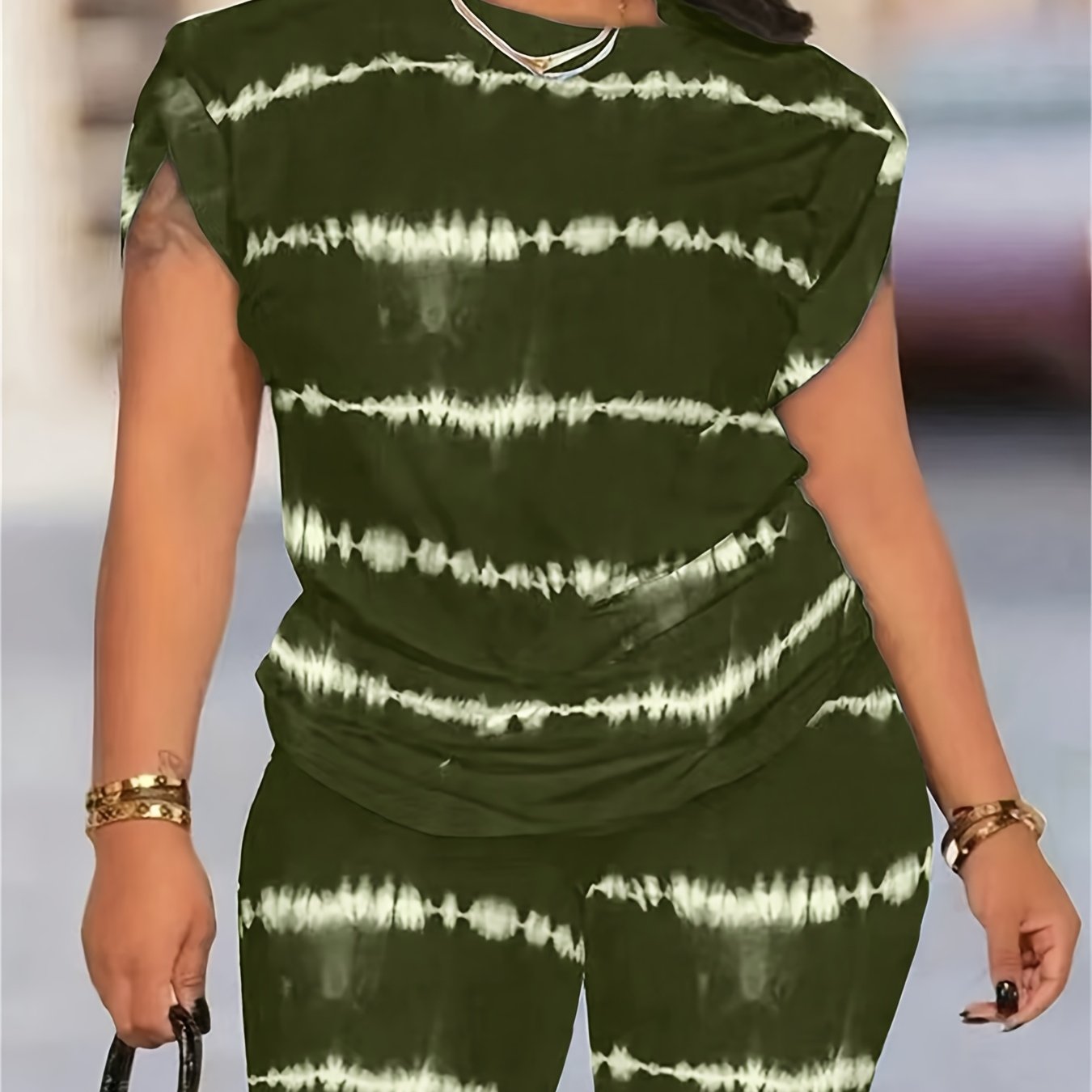 Spring/Summer Striped Crew Neck Top And Shorts Suit