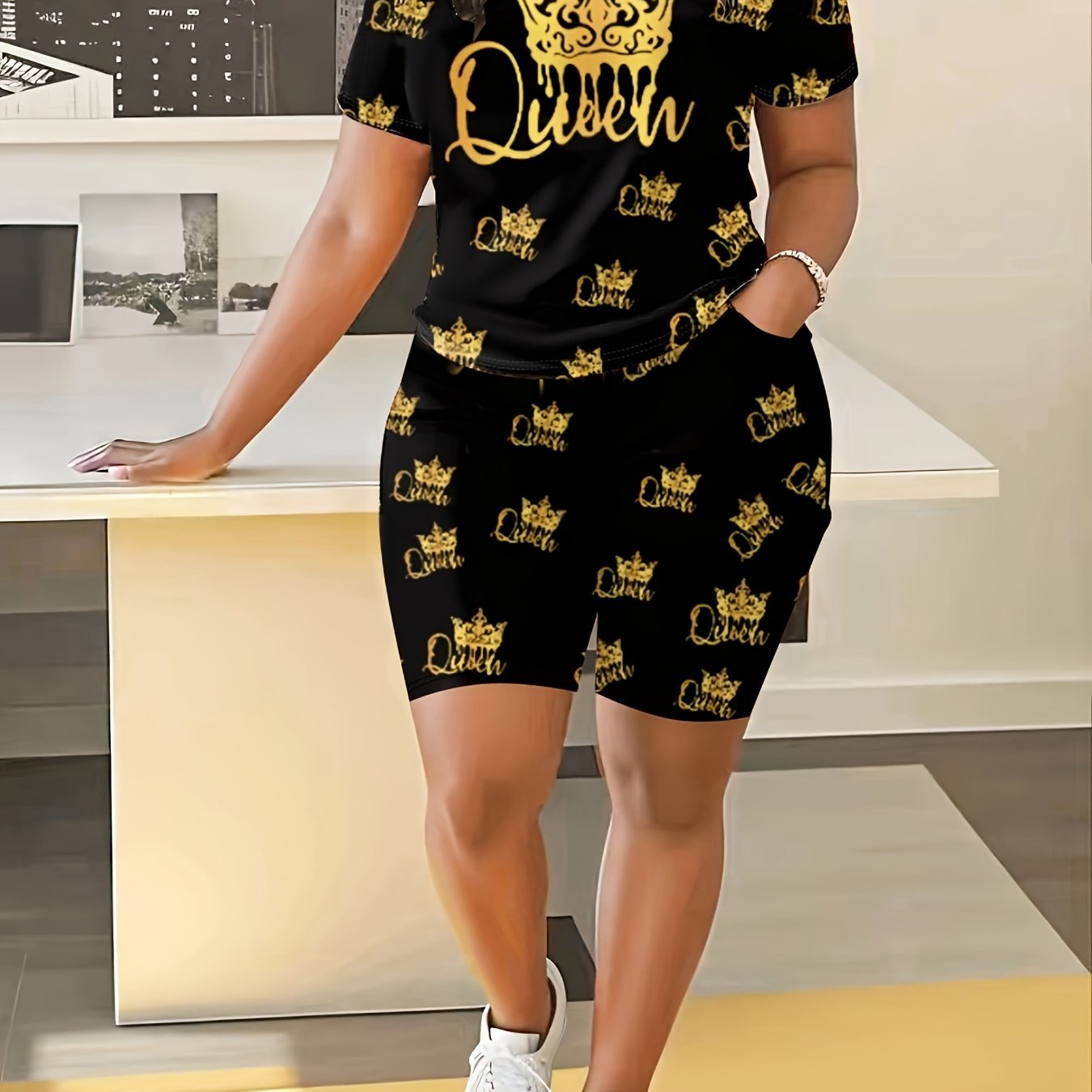 Plus Size Short Sleeve Crew Neck Women's Queen & Crown Print Biker Shorts Set